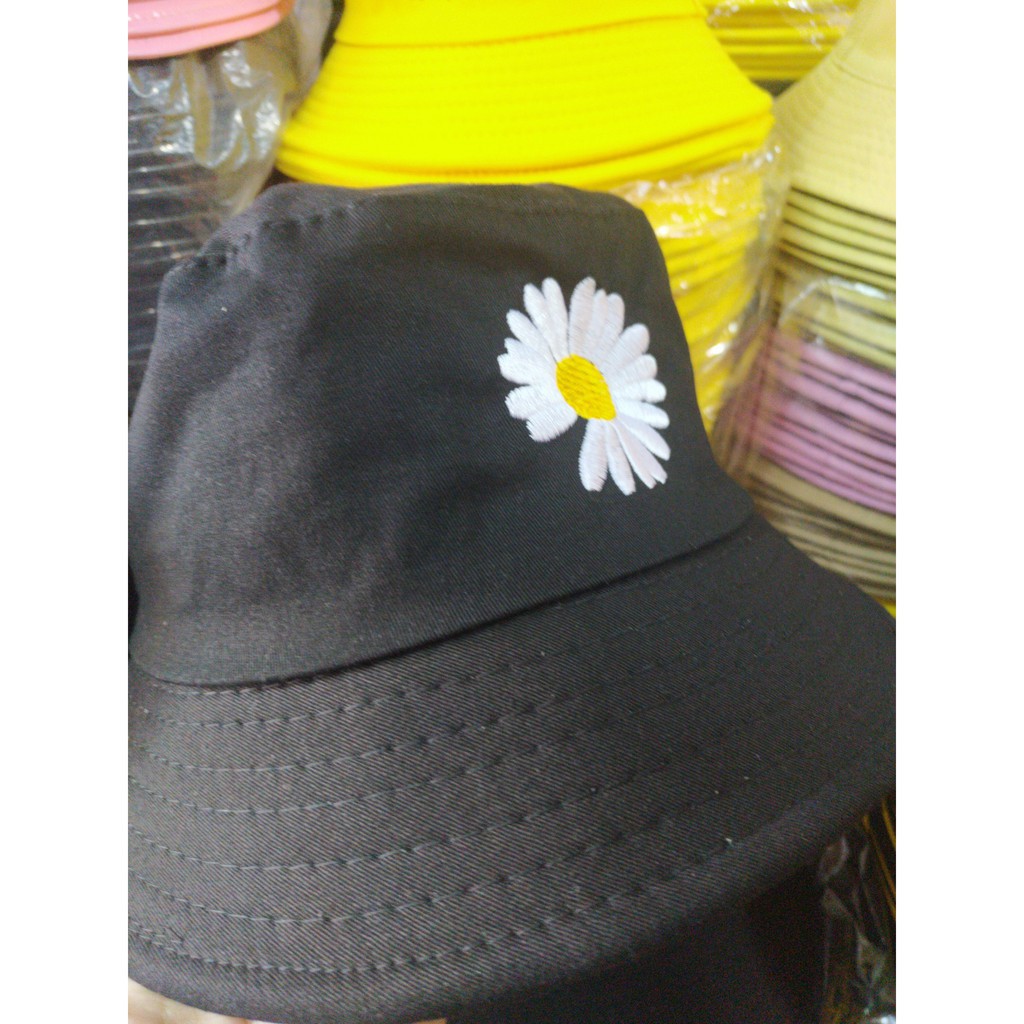 Mũ Bucsket 1 mặt thêu hoa cúc siêu xinh - CHIPXINHXK