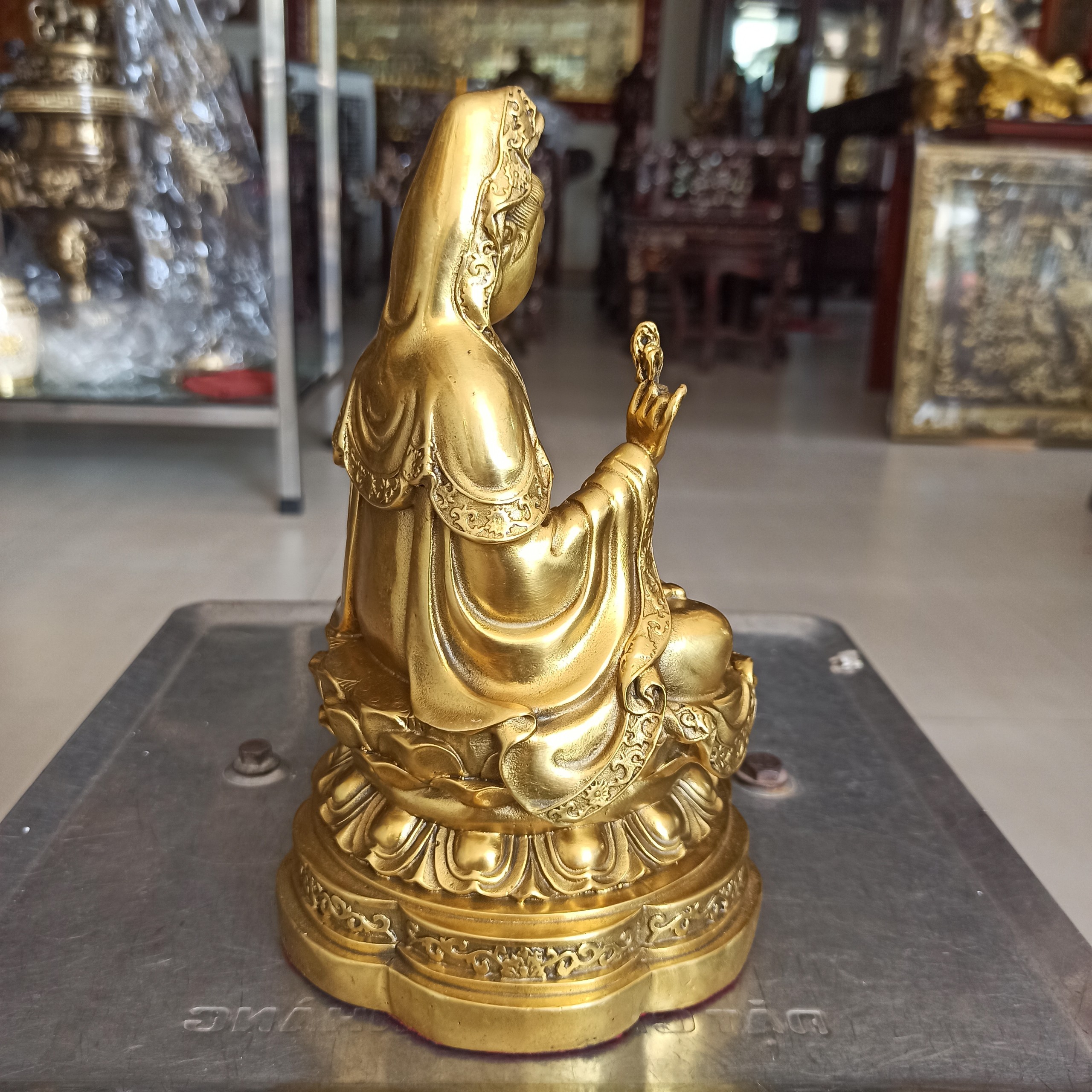 Tượng Phật Bồ Tát Quan Âm 20cm Đồng Vàng Màu Mộc, Tượng Mẹ Quan Thế Âm Bồ Tát Toà Đài Sen - Đồ Đồng Nguyệt Ánh