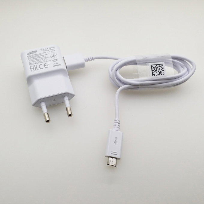 Cáp sạc chuẩn Micro USB Android smartphone Samsung - miếng lót chuột