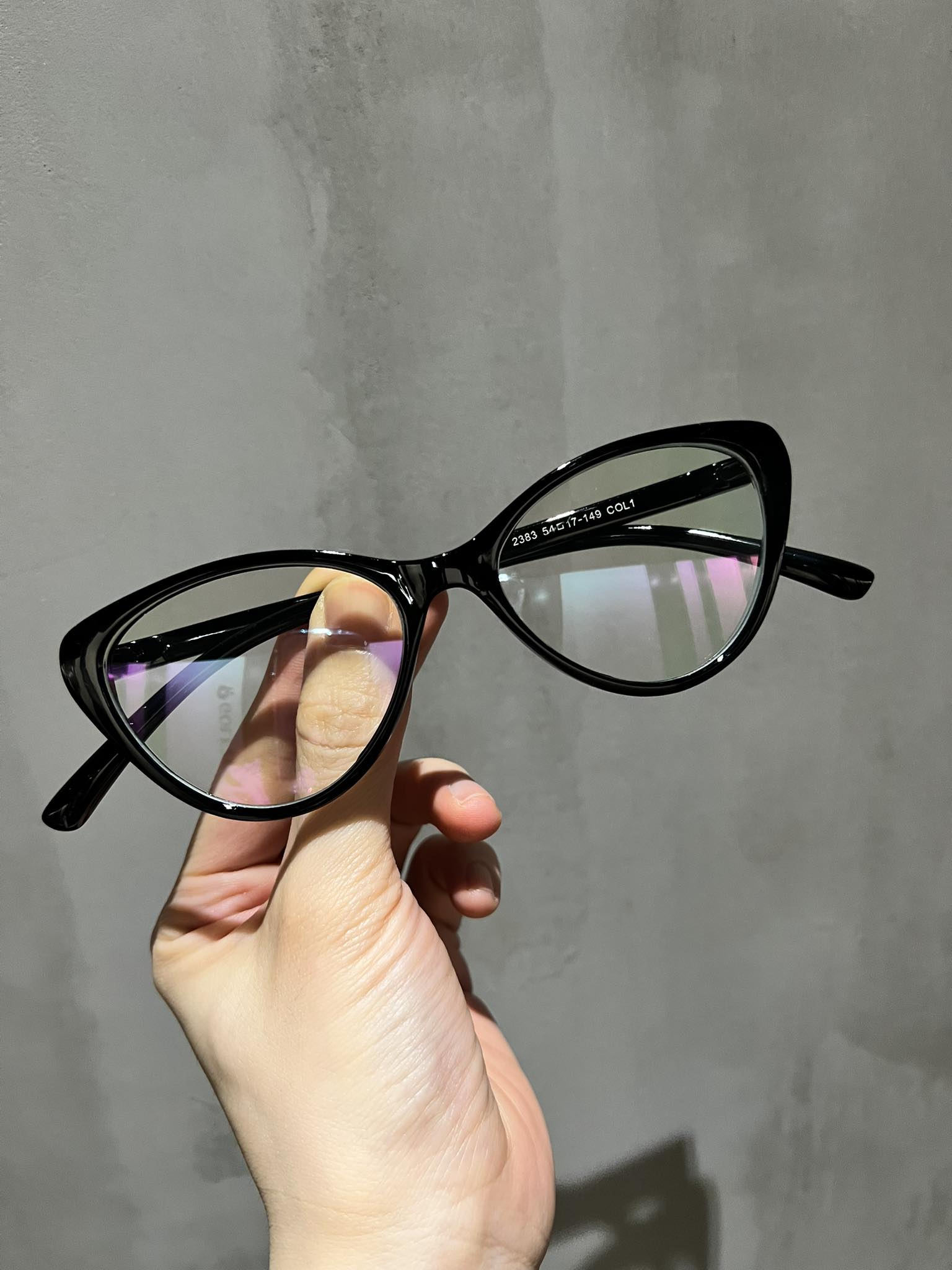 Kính thời trang nữ Mắt mèo nhựa đen