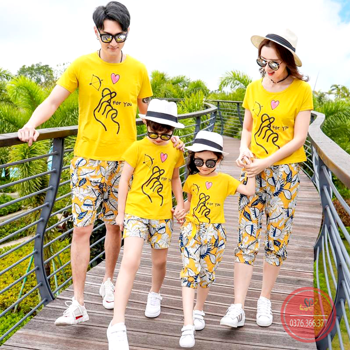 Áo gia đình bắn tim GD296VD màu vàng cúc thun dày dặn mềm mịn DONGPHUCSG