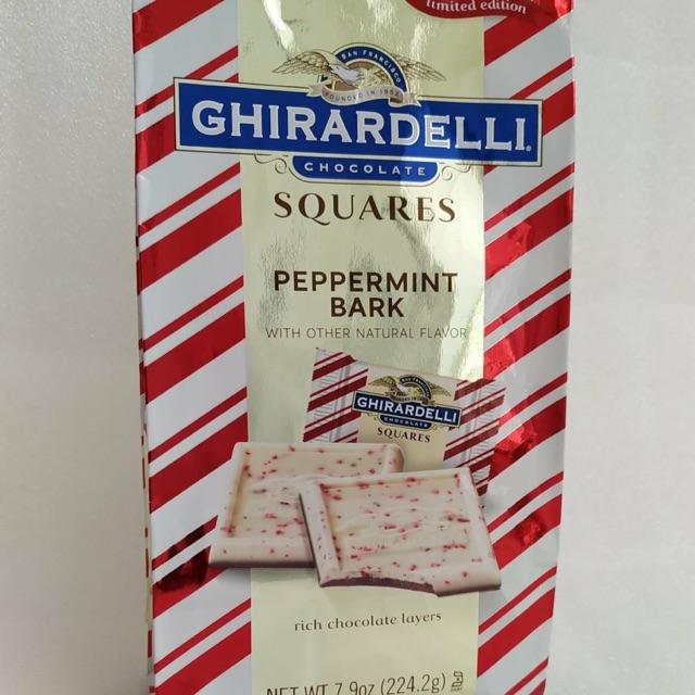 TÚI SOCOLA VUÔNG - BẠC HÀ Ghirardelli Holiday Peppermint Bark Chocolate Squares, MẪU GIÁNG SINH, 153.4g (5.4