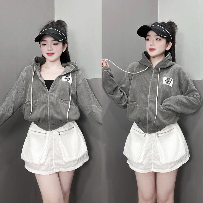 Áo khoát của nữ Thun Gân Thêu Mặt Cười 4 Túi thời trang ngộ nghĩnh-A2075 - Kem Thêu Mặt Cười