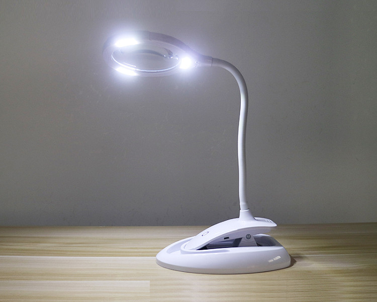 Kính lúp cảm ứng chạm để bàn 15 hạt đèn led siêu sáng tích hợp dạng kẹp đa năng đọc sánh báo cao cấp K3132 - Tặng 2 nút kẹp dây điện giao màu ngẫu nhiên