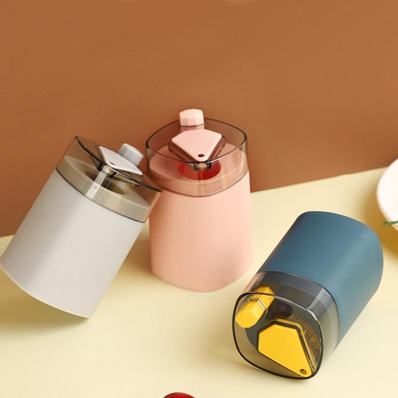 HỘP ĐỰNG TĂM XỈA RĂNG CÓ NÚT NHẤN TỰ ĐỘNG BẬT TĂM LÊN CHẤT LIỆU NHỰA PP ĐẢM BẢO VỆ SINH
