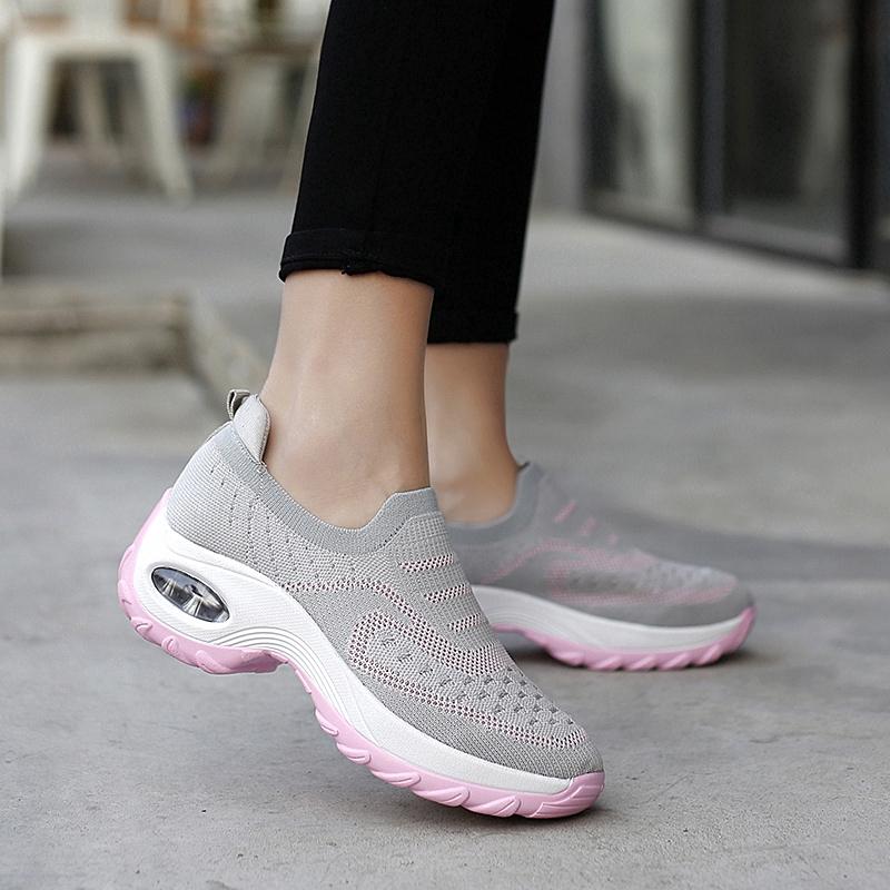 2020 Fashion women outdoor soft running sneakers casual sport shoes