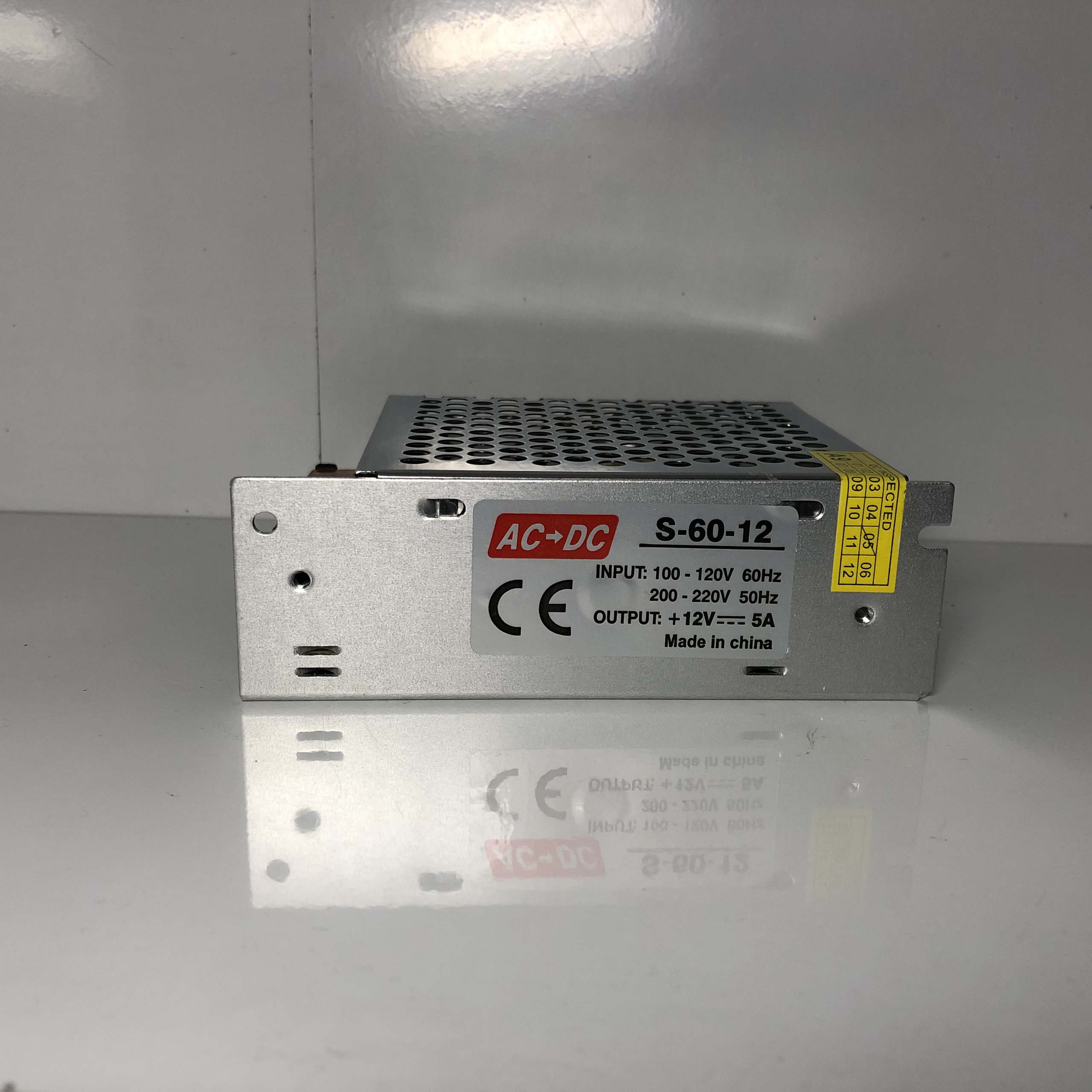 Nguồn Tổng tổ ong 12V 5A 24W