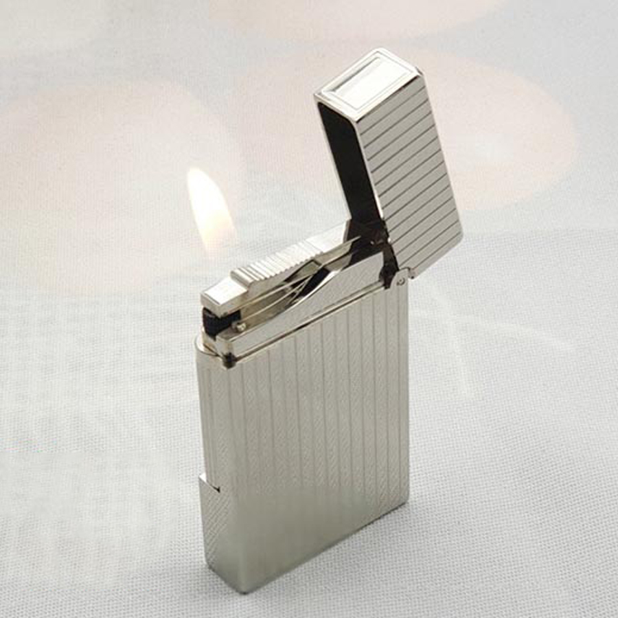 Combo Hộp Quẹt Bật Lửa Gas Đá D154 Kẻ Sọc Đứng Cao Cấp + Tặng Tai Nghe Bluetooth BT01 Kiểu Dáng Thể Thao