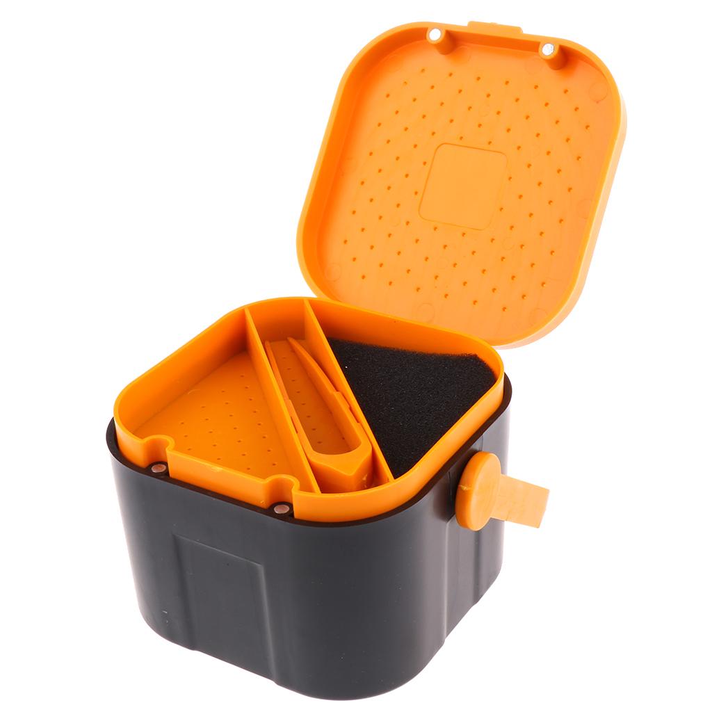 Plastic Live Earthworm Fishing Tackle Box Bait Lure Container Storage Case L