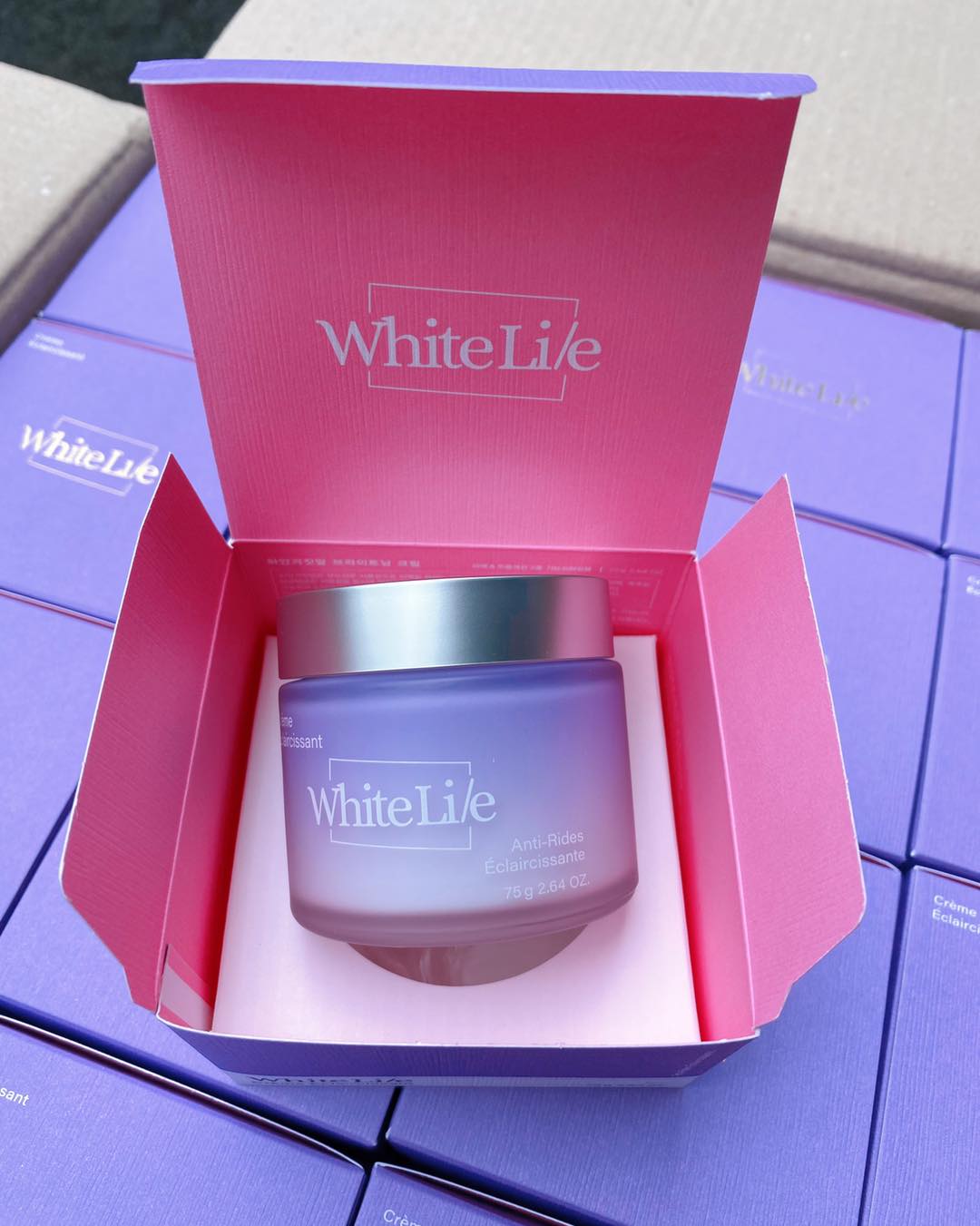 Kem Dưỡng Ẩm Trắng Da Belleza Castillo White Lie, Lily White Skin 75g Hàn Quốc - Cấp Ẩm Và Nuôi Dưỡng