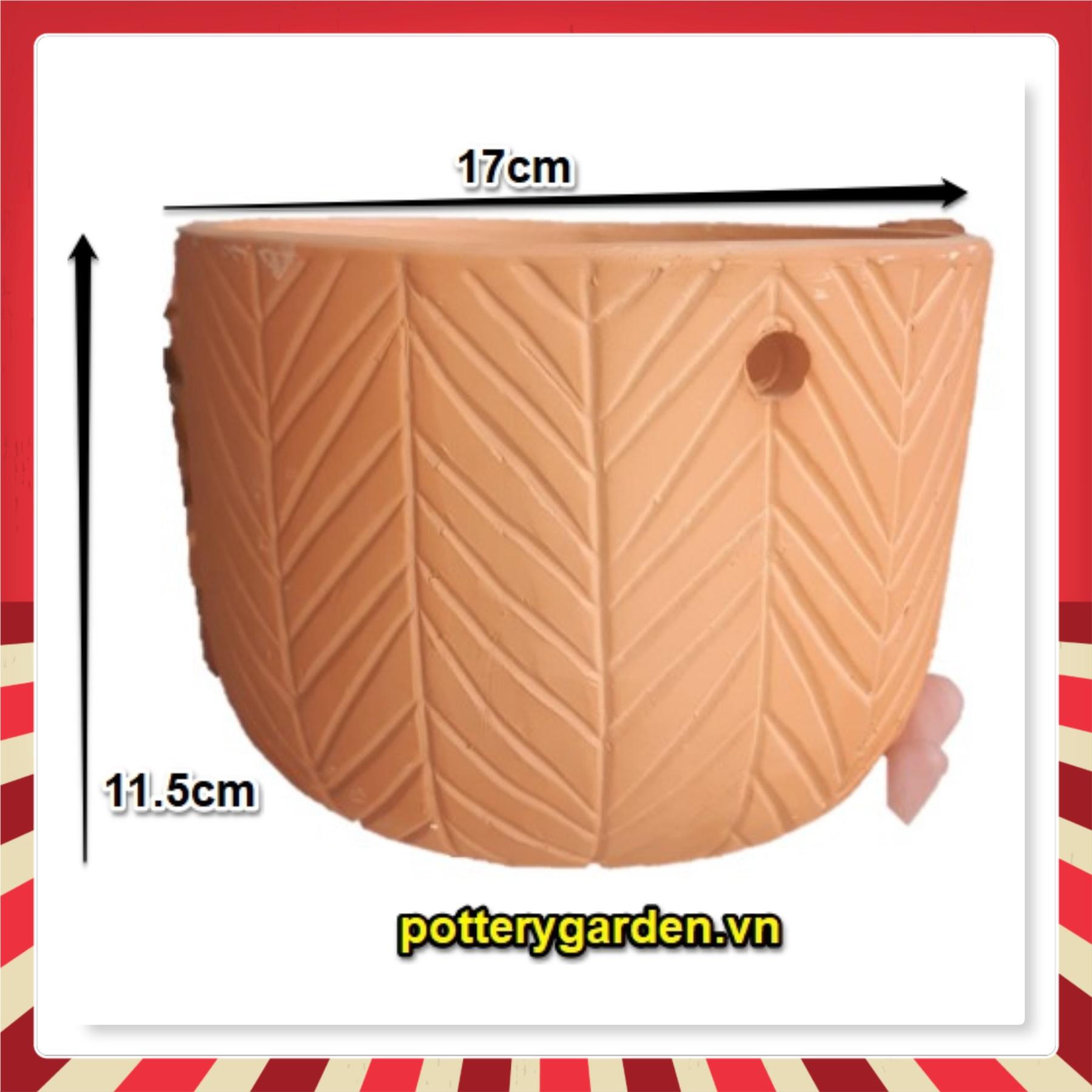 Chậu treo trồng cây gốm đất nung HOA VĂN XƯƠNG CÁ D17xH11cm - gốm sứ Bình Dương chất lượng cao