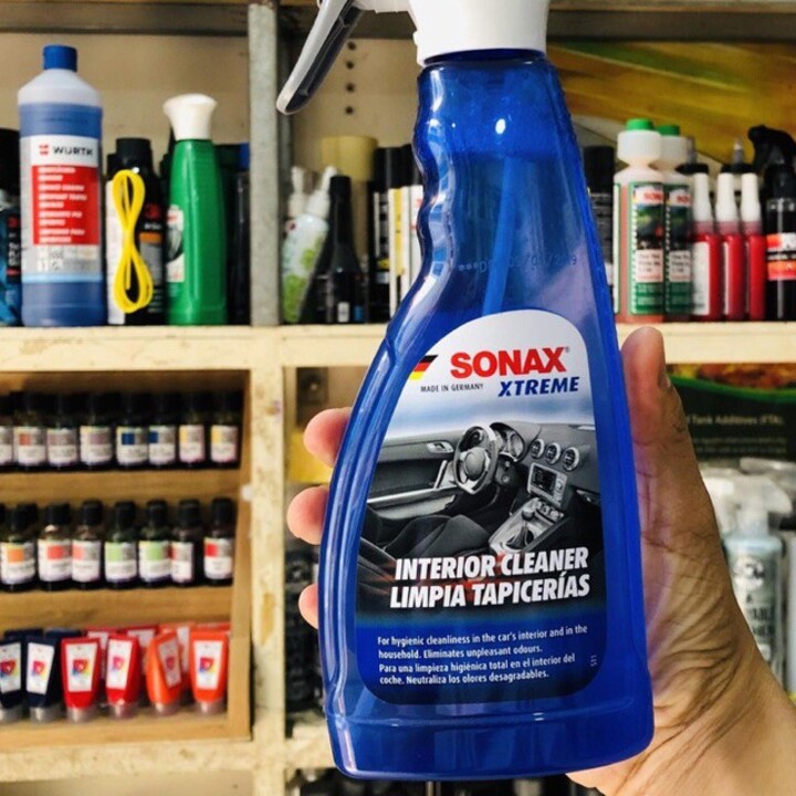 Dung dịch vệ sinh và làm sạch nội thất ô tô Sonax Xtreme Interior Cleaner 221241 Dung tích 500ml - Hàng nhập khẩu