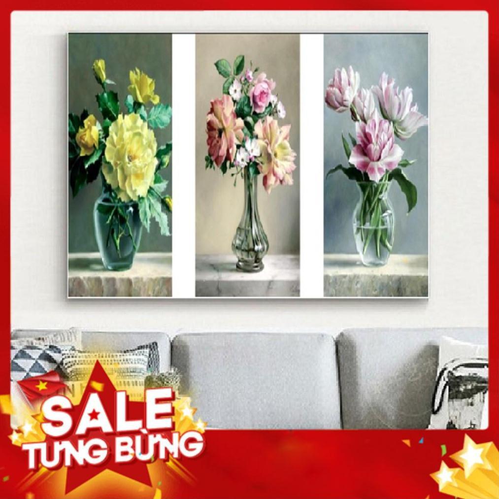 TRANH THÊU CHỮ THẬP BỘ BÌNH HOA BA BỨC TRANH CHƯA THÊU LV3211