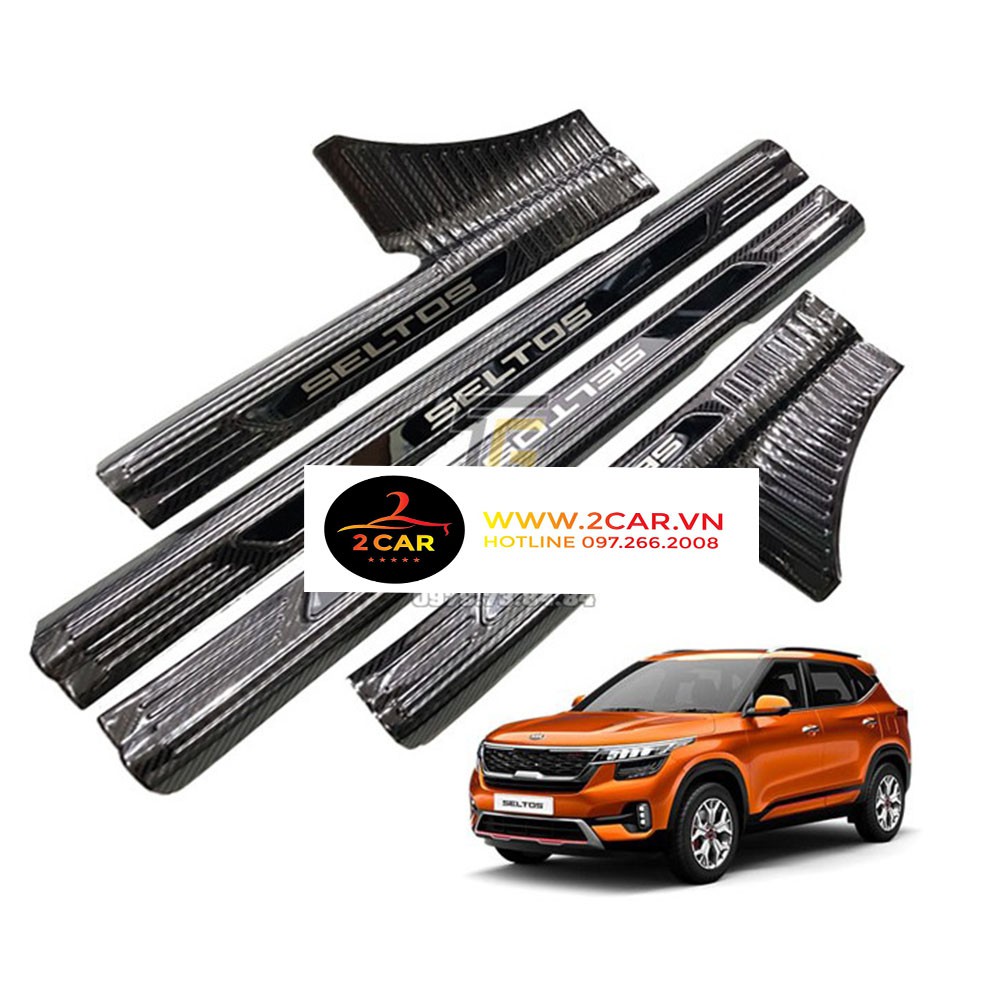 Ốp bậc cửa, nẹp bước chân trong, ngoài Carbon xe Kia Seltos 2020- 2021- 2022, vân cacbon cao cấp