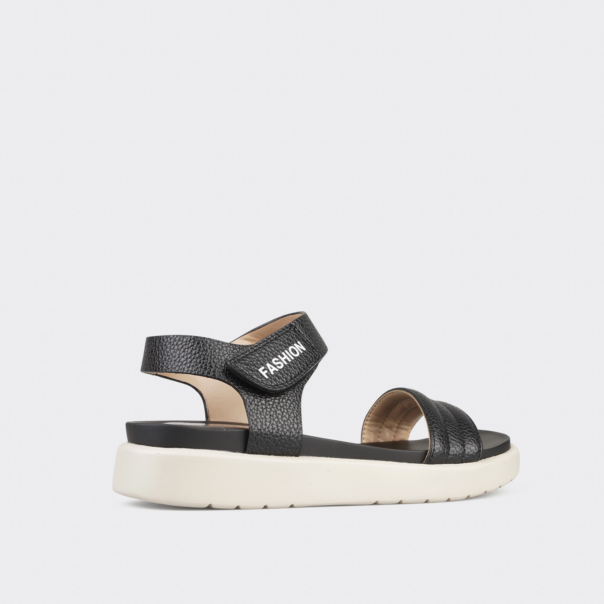 Giày Sandals nữ đế bệt ChristinA-Q XDB073