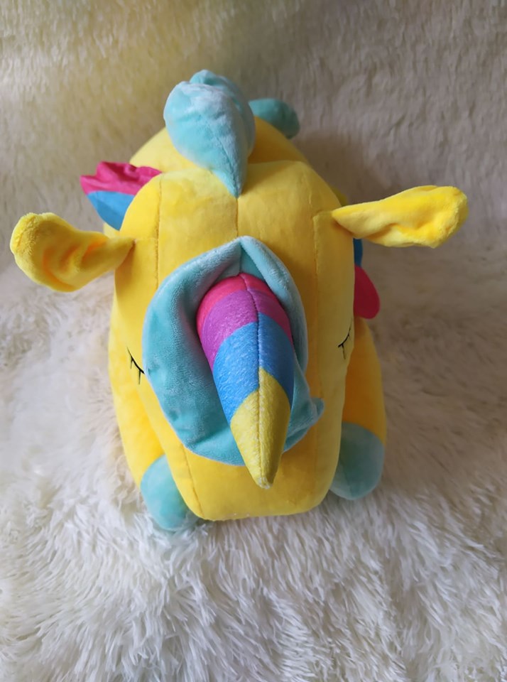 NGỰA PONY NẰM MÀU VÀNG ( 60cm)