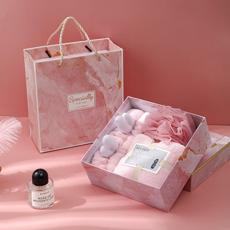 Hộp Đồ Dùng Vệ Sinh Cá Nhân 3in1