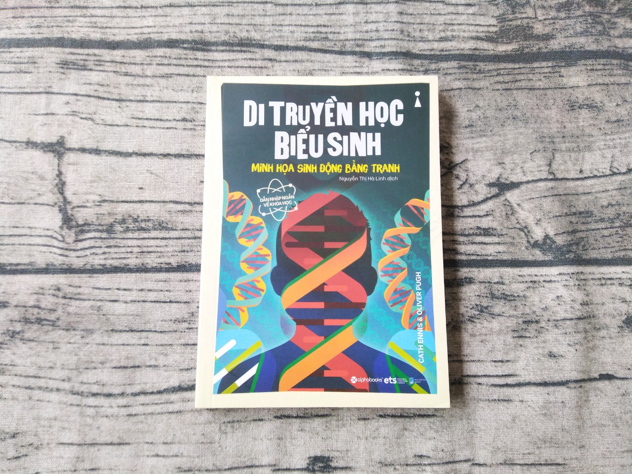 DẪN NHẬP NGẮN VỀ KHOA HỌC – DI TRUYỀN HỌC BIỂU SINH: MINH HỌA SINH ĐỘNG BẰNG TRANH