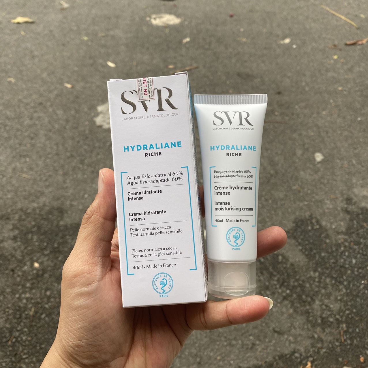 Kem dưỡng ẩm cho da khô đến rất khô SVR Hydraliane Riche 40ml