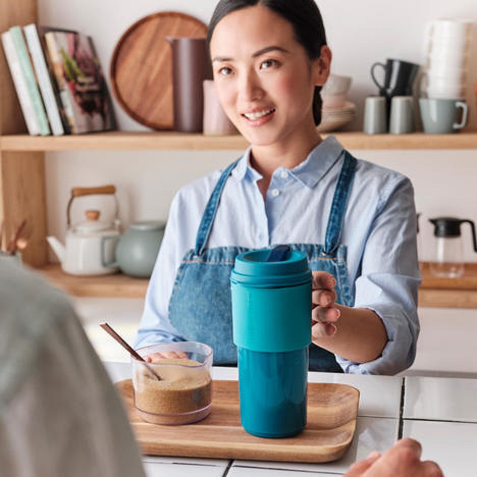 Ly dùng để đựng coffee Tupperware Coffee to go 490ml