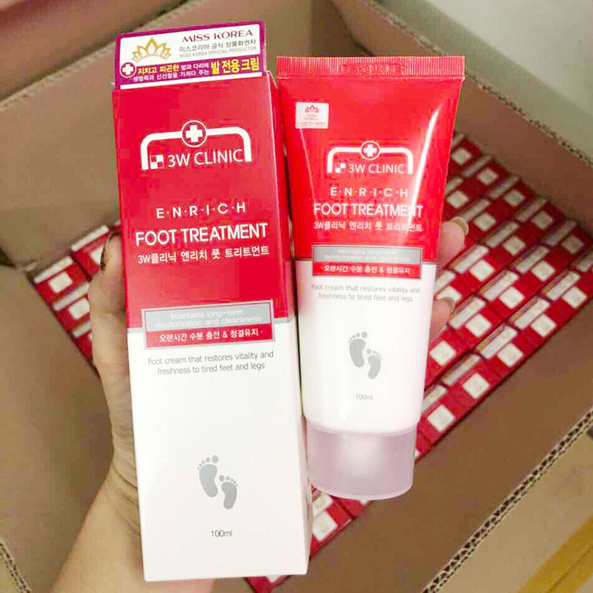 Kem Dưỡng Da Chân 3W Clinic Enrich Foot Treatment