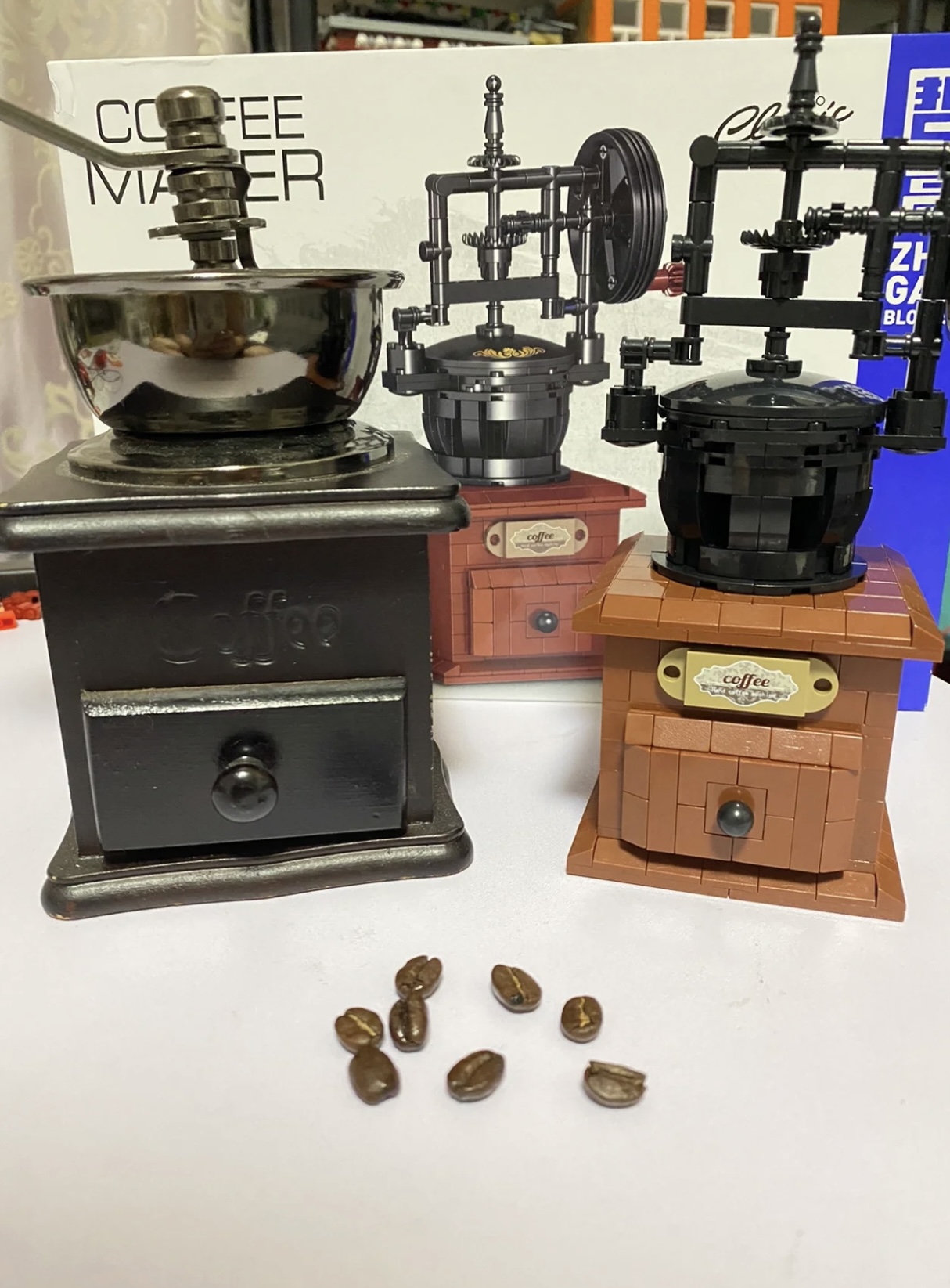 Đồ Chơi Lắp Ráp Mô Hình Máy Xay Cà Phê Bằng Tay Cổ Điển - Vintage Coffee Maker - PCS STORE