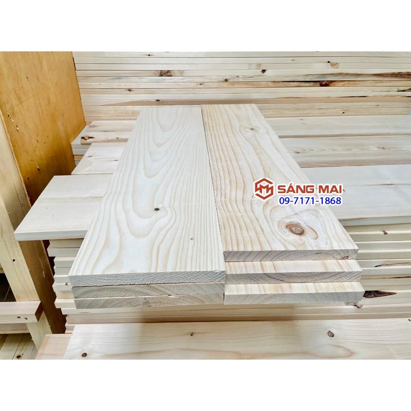 - Tấm gỗ thông làm kệ dài 50cm x mặt rộng 20cm x dày 2cm + láng nhẵn mịn 4 mặt