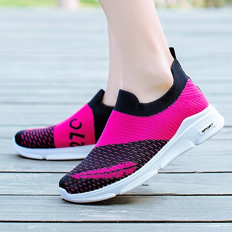 Sports shoes for breathable women