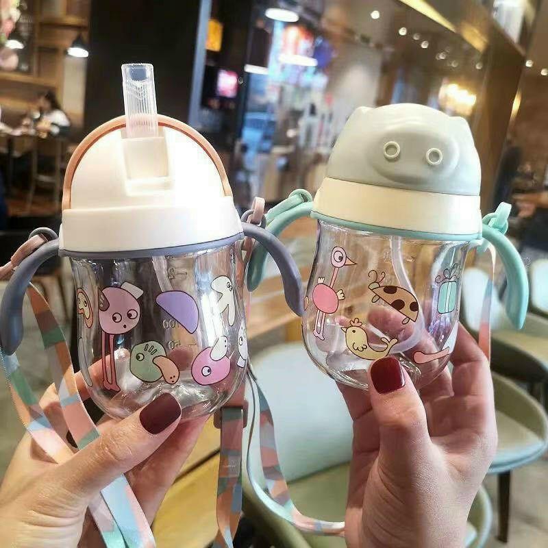 Bình đựng nước cho bé mang đi học