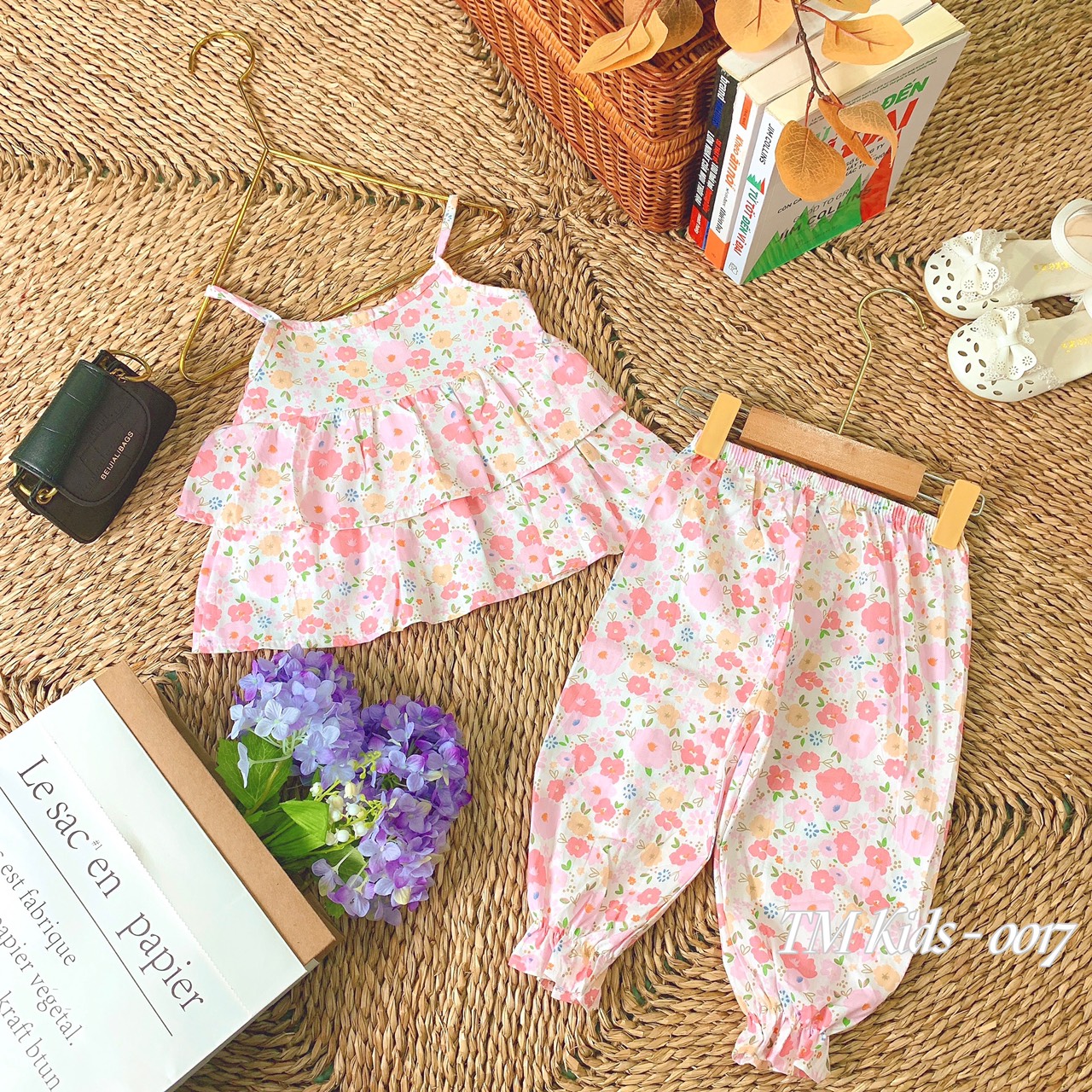 Đồ bộ bé gái, bộ quần áo hai dây mùa hè cho bé gái diện đi chơi đi học size 5-20kg chất kate mềm mát
