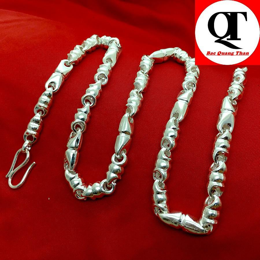 Dây chuyền bạc nam Bạc Quang Thản thiết kế kiểu dây tròn độ dài 50cm, trọng lượng có nhiều lựa chọn chất liệu bạc ta.