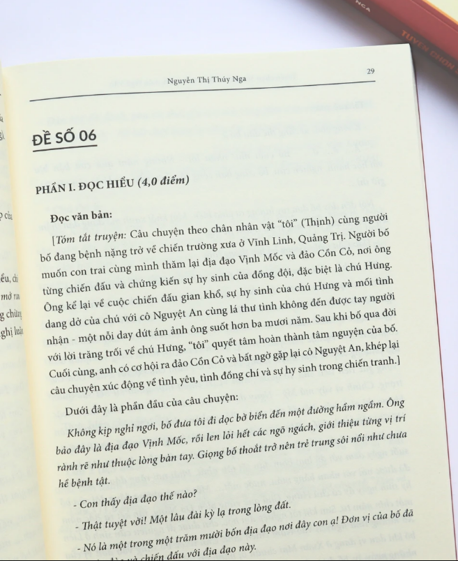 Sách - Tuyển Chọn 30 Đề Thi THPT Quốc Gia Môn Ngữ Văn