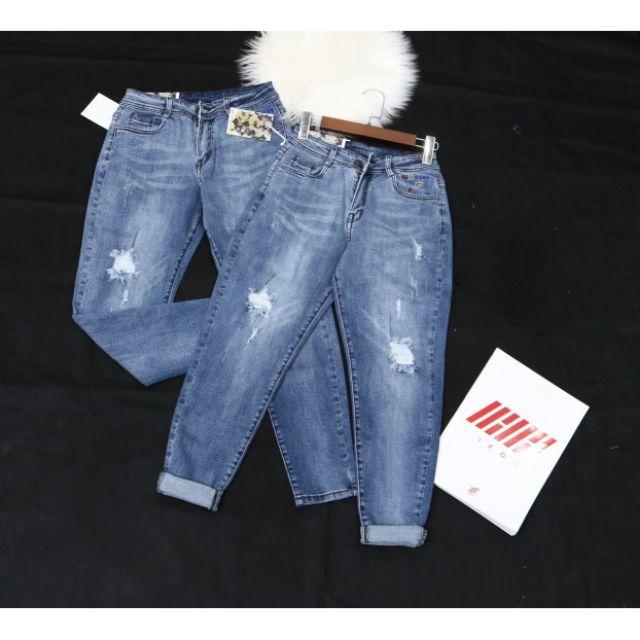 Quần Jeans Nữ Baggy Xanh Thêu Túi Rách Gối Cá Tính