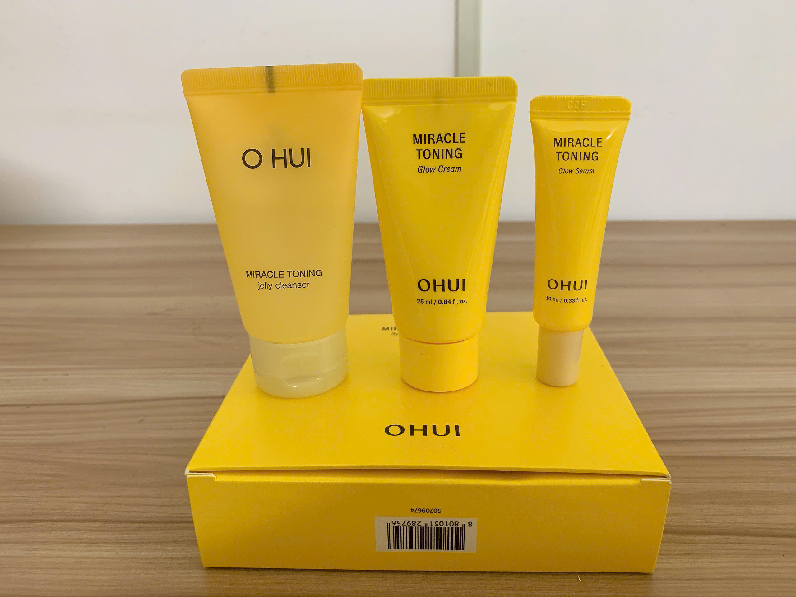 Bộ dưỡng ẩm sáng da căng bóng OHUI Miracle Toning 3pcs set