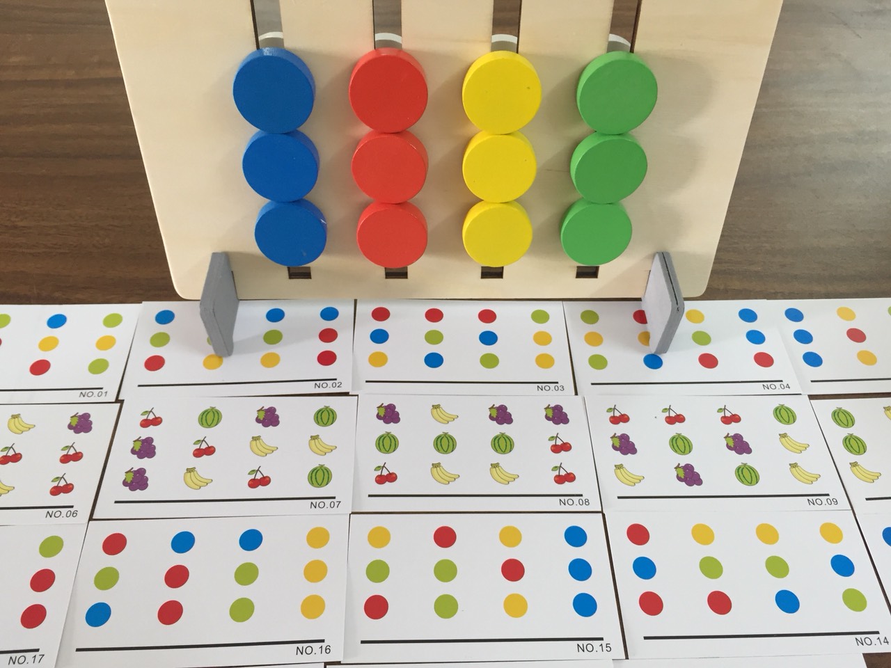 Đồ chơi gỗ - Bộ tư duy logic Toán học Chấm tròn - Trái cây Montessori