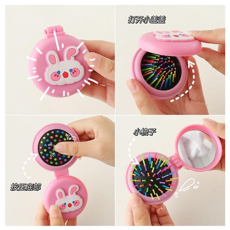 Lược gương massage 2in1 gấp gọn HỘP TRÒN hoạ tiết hoạt hình - Gương mini cầm tay kèm lược gỡ rối tóc bỏ túi tiện lợi