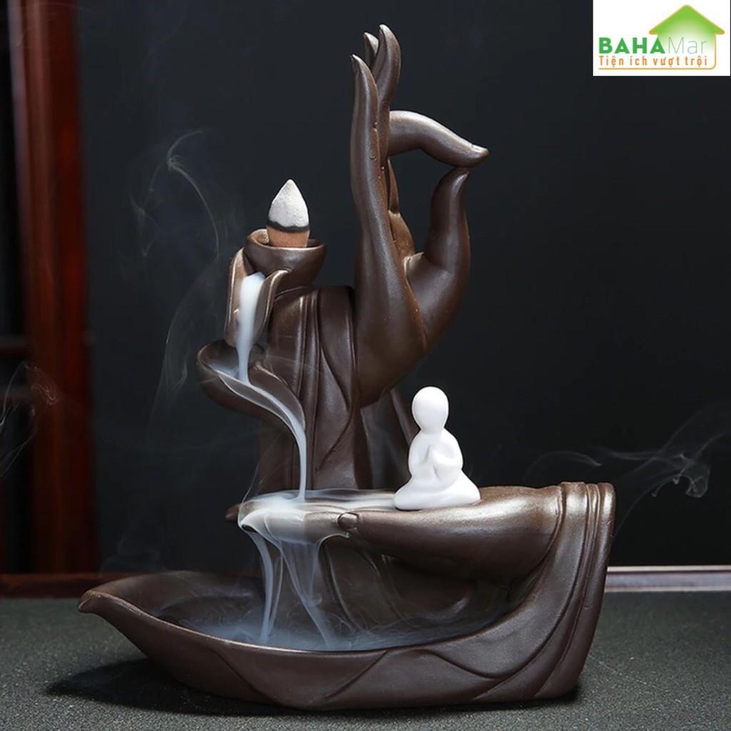 THÁC KHÓI TRẦM HƯƠNG TRÊN BÀN TAY PHẬT "BAHAMAR" Sáng tạo vẻ đẹp với phong cách điêu khắc, thú vị và hấp dẫn