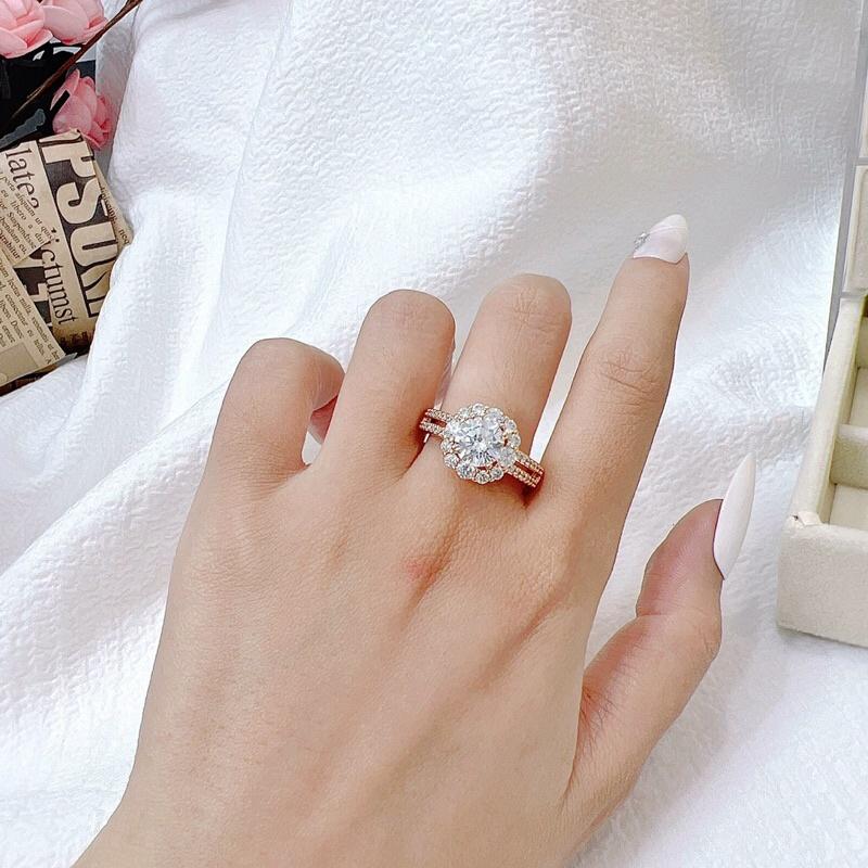 Nhẫn đá xuping không đen không gỉ siêu bền mạ vàng