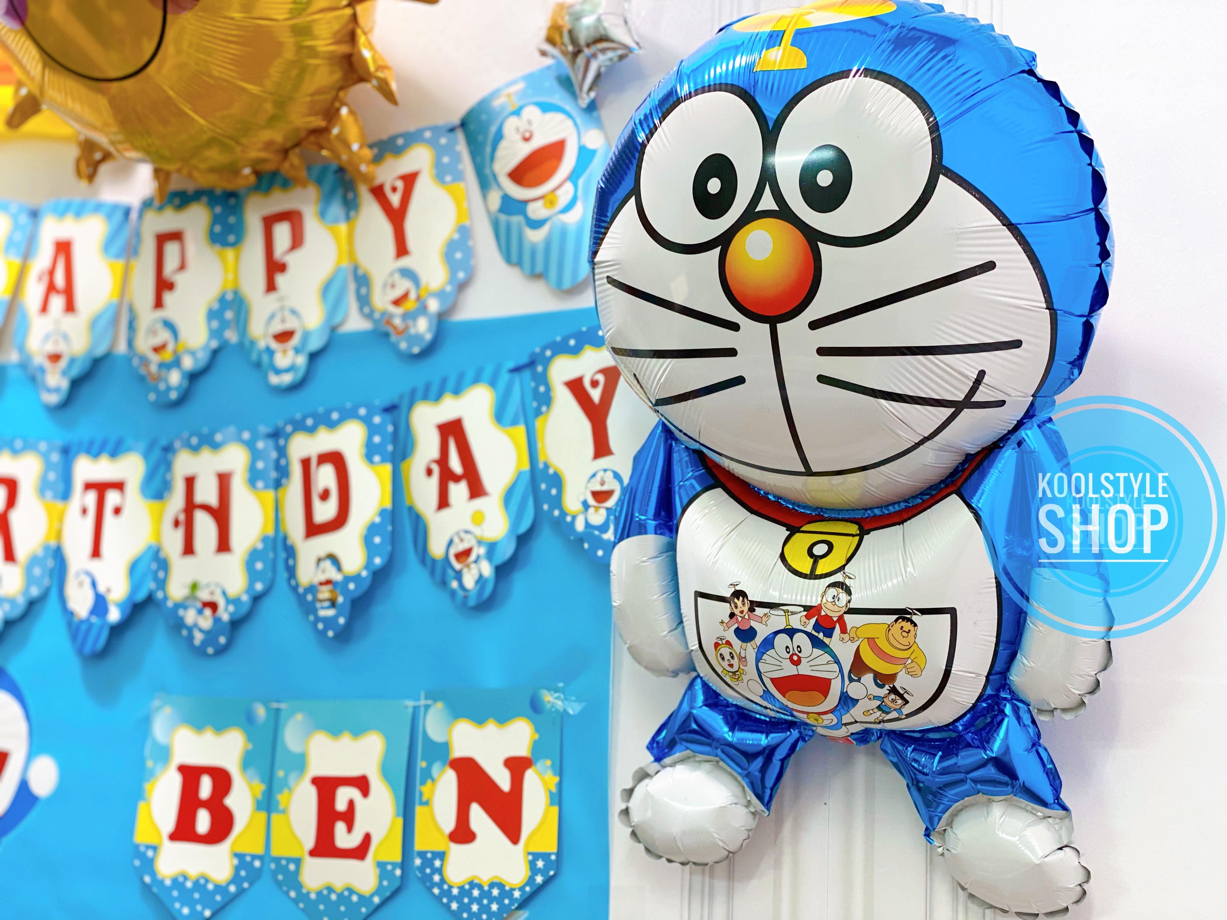 Backdrop phông nền bong bóng sinh nhật Doraemon
