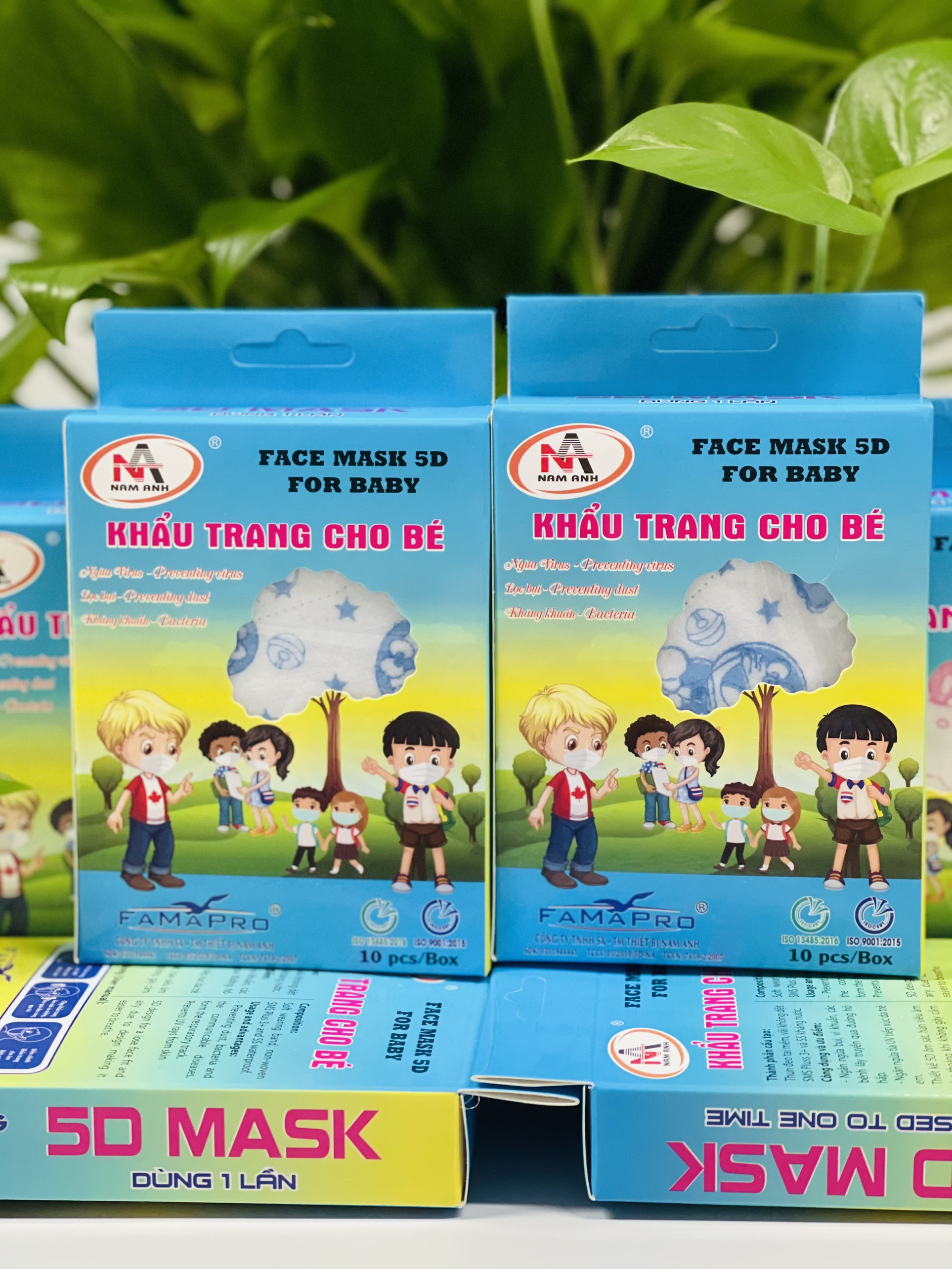 Khẩu Trang Y Tế Cao Cấp FAMAPRO - Xanh Đôrêmon - 3 Lớp Kháng Khuẩn / 99% Lọc Khuẩn, Bụi, Virus Tốt Nhất / Trẻ Em - [ CB3 - 5D BABY - HỘP ]