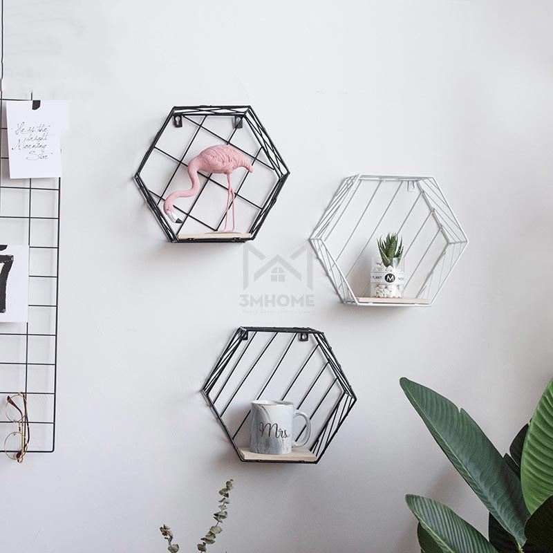 Lưới sắt trang trí tường, 2 kiểu dáng 2 màu sắc làm đẹp cho tường nhà