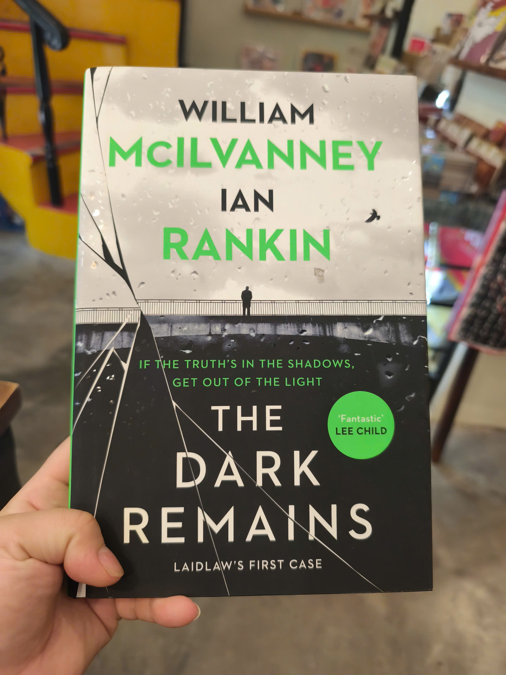 Sách - The Dark Remains by William McIlvanney - Crime/ Mystery /Fiction/ ngoại văn nhập khẩu UK