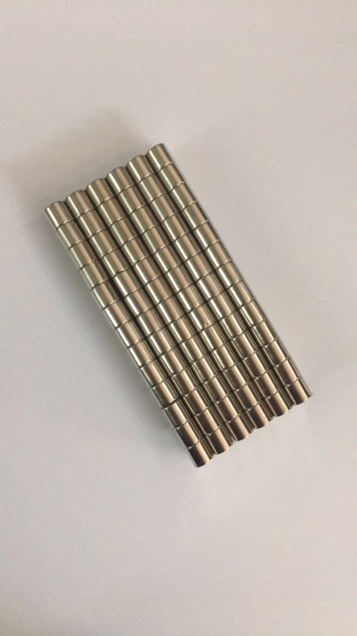 25 viên Nam châm 8*8mm