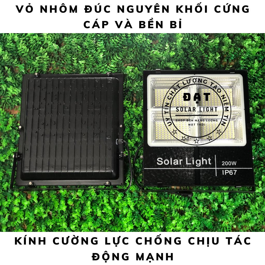 Đèn năng lượng mặt trời 200W 4 khoang siêu sáng