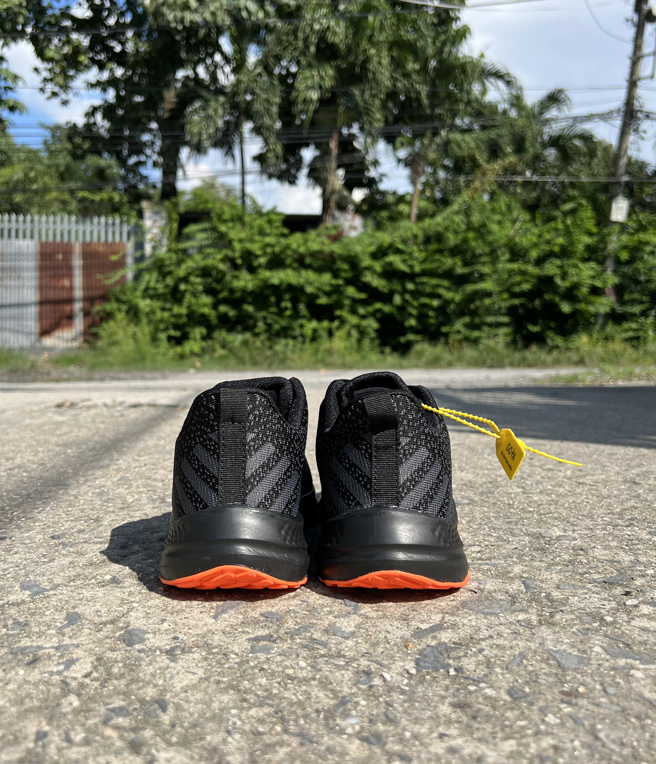 Giày Thể Thao Sneaker Goya GY238 - Màu Đen Cam