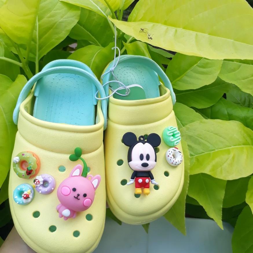 STICKER JIBBITZ gắn dép crocs, dép sục, dép trẻ em 4D nhân vật hoạt hình 1