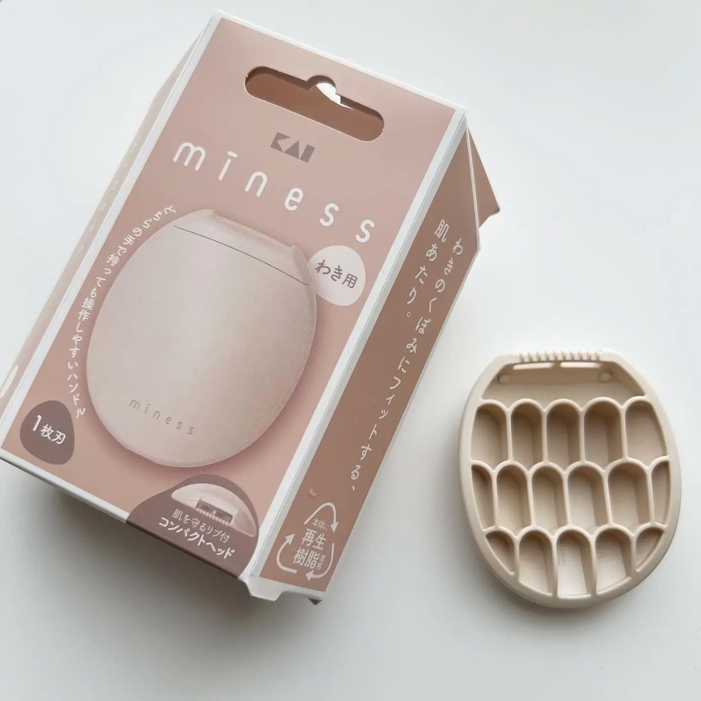 Dao Cạo Vùng Dưới Cánh Tay KAI Miness GA-0133 (1 Hộp 1 Cái)