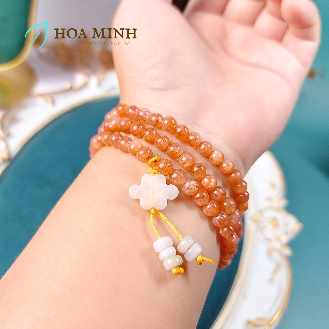 Vòng tay phong thủy đá Mặt Trời Sunstone chuỗi 108 hạt 6 li mix charm Cát Tường Bạch Ngọc, đá Cẩm Thạch bánh xe