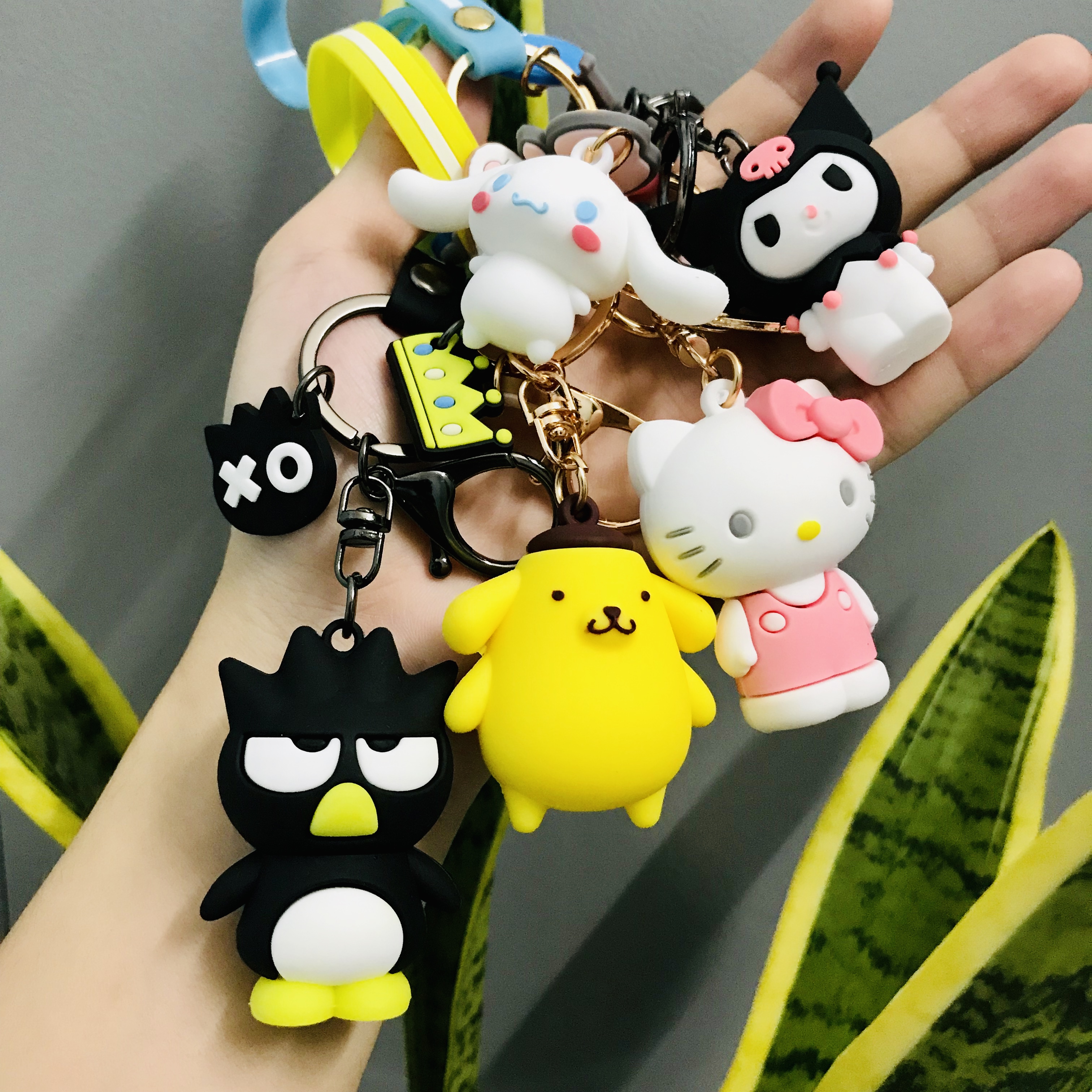 Móc khóa hải cẩu, thỏ trắng, thỏ đen, mèo, chim cánh cụt đáng yêu