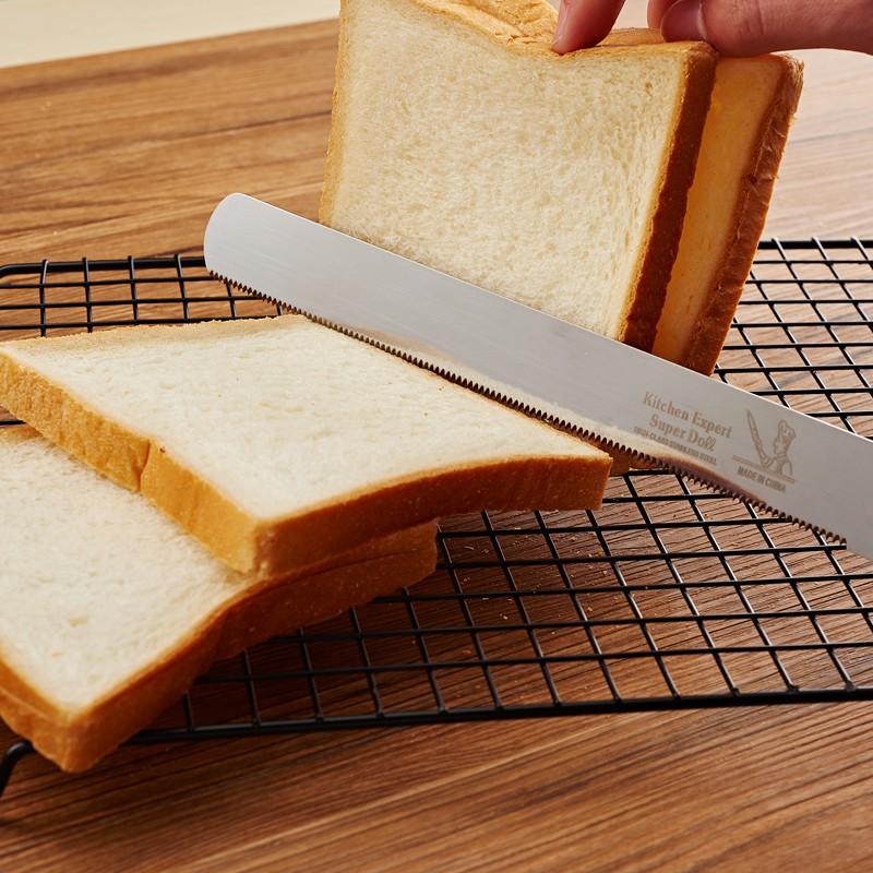 Dao Cắt Bánh Mì / Bánh Bông Lan Cán Gỗ